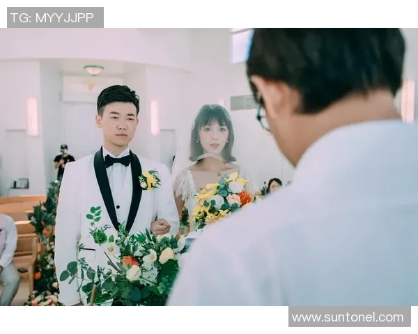 足球球星与福建女友甜蜜恋情曝光携手共度浪漫海岛时光 足球球星与福建女友甜蜜恋情曝光携手共度浪漫海岛时光