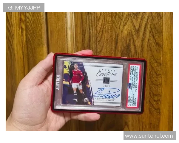 足球球星亲签限量礼盒价格揭秘值得收藏的球迷珍品 足球球星亲签限量礼盒价格揭秘值得收藏的球迷珍品