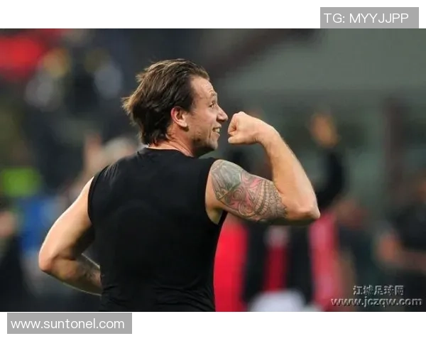 足球球星用纹身铭刻荣耀时刻展现独特庆祝方式 足球球星用纹身铭刻荣耀时刻展现独特庆祝方式